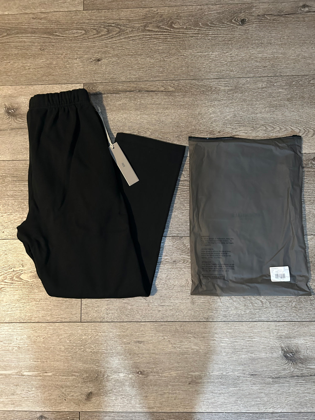 Black baggy sweatpeants