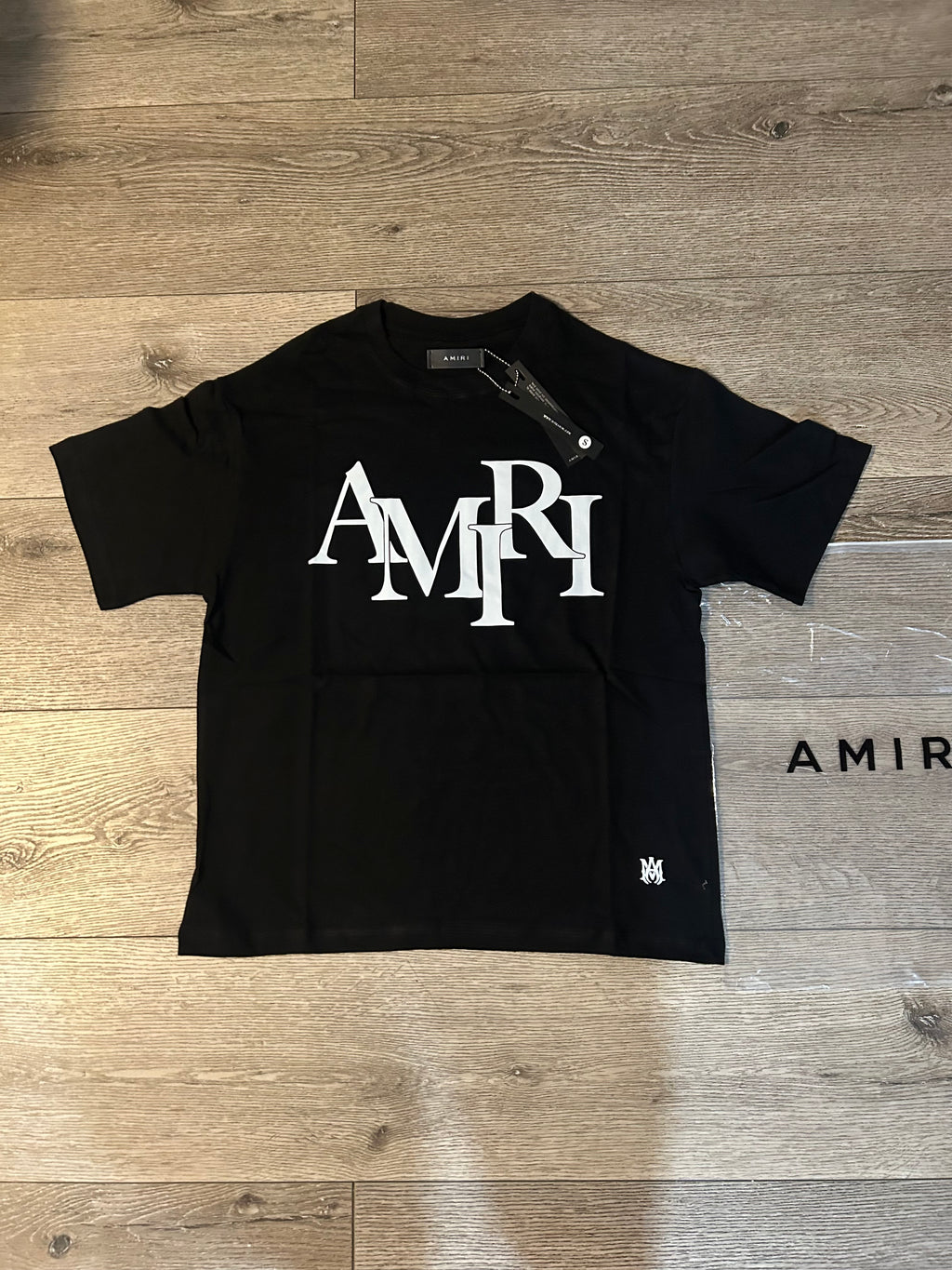 Short sleeve blackk shirt