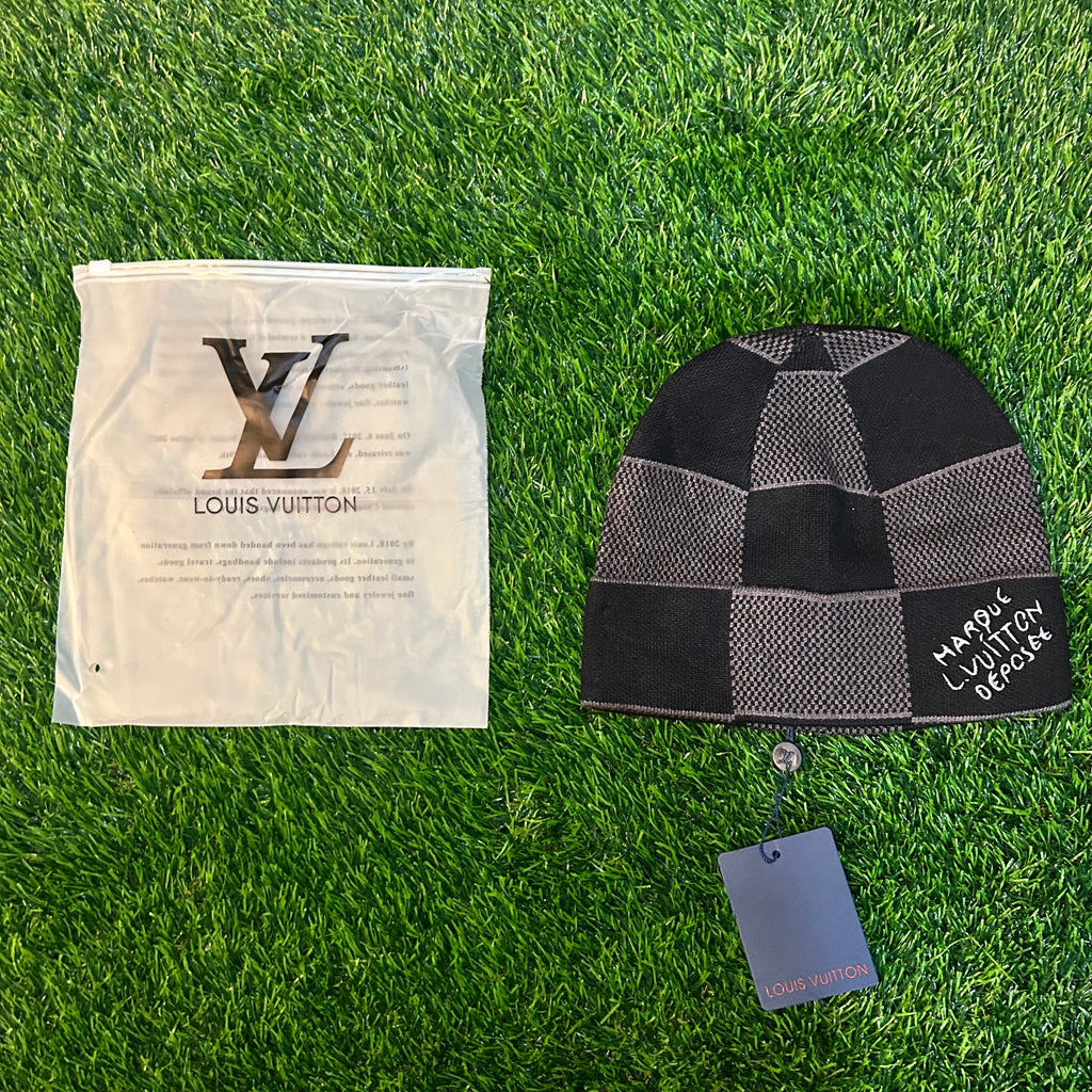 Blackk designer beanie