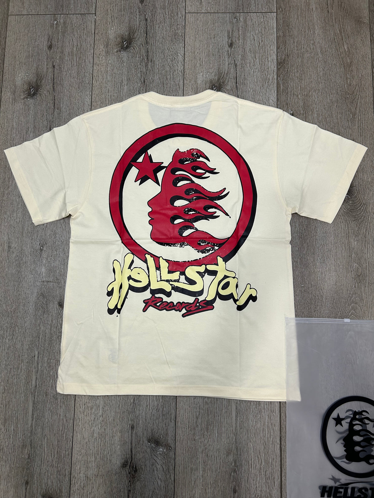 HeIIstar Beige Shirt